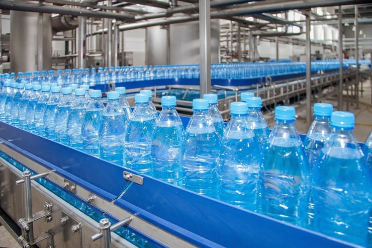 Beverage manufacturers can gain real-time visibility into every step of the production cycle and benefit from beverage manufacturing automation.