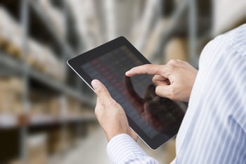 tablet_in_mfg.shutterstock_199541387