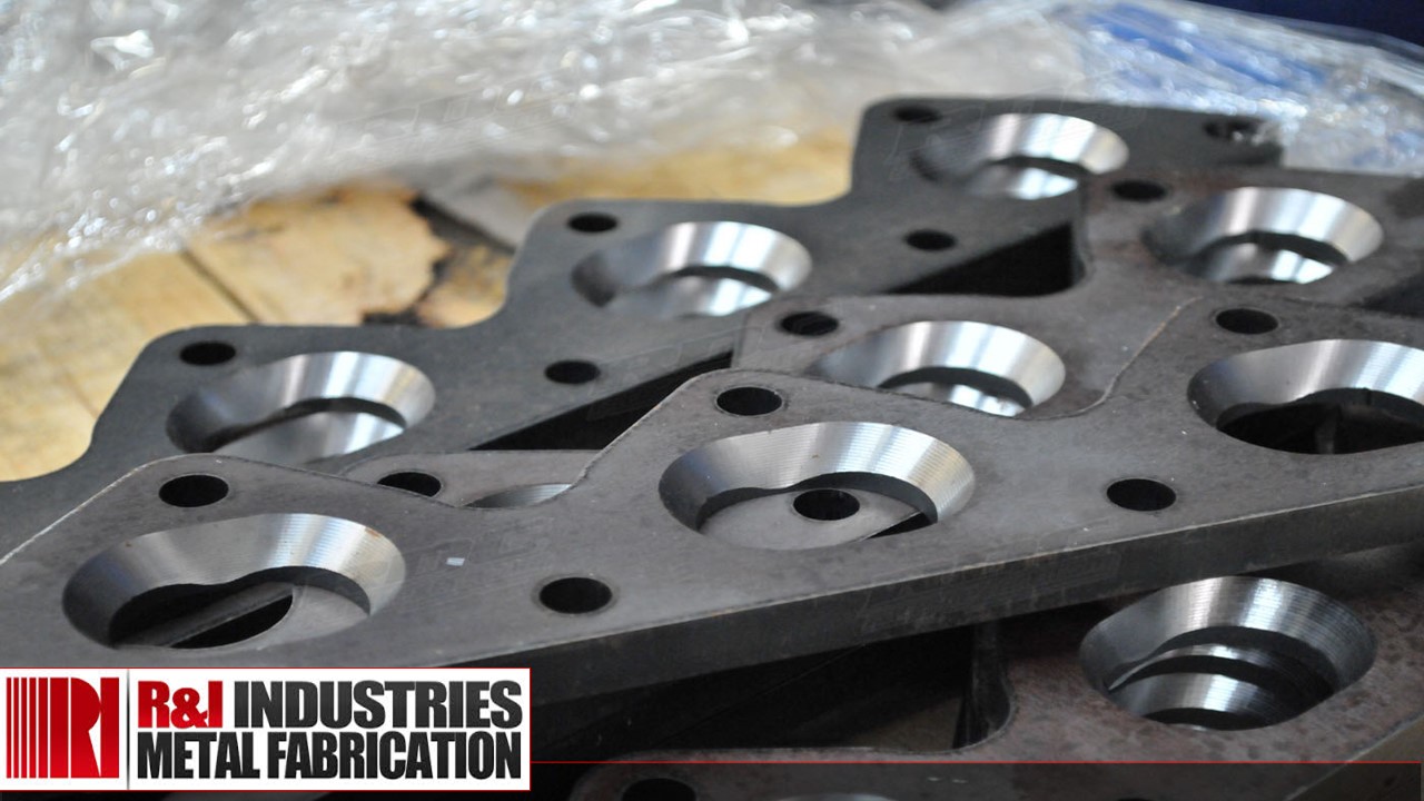 Made-in-California-manufacturer-RI-Header_Flanges4