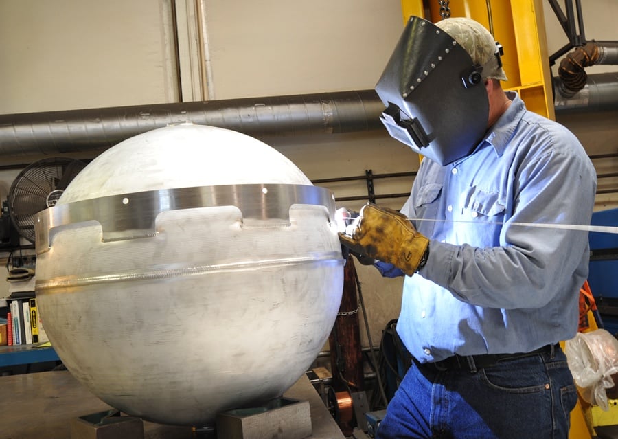 made-in-california-dynamic-fabrication-oxygen-rocket-tank